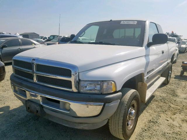 1B7KF23W0WJ168825 - 1998 DODGE RAM 2500 WHITE photo 2