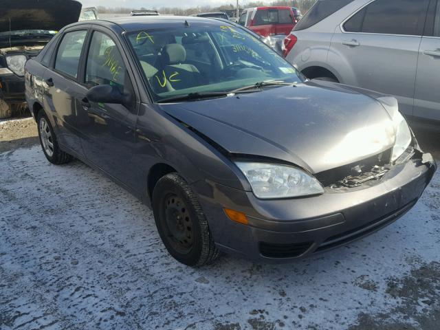 1FAFP34N15W293723 - 2005 FORD FOCUS ZX4 GRAY photo 1