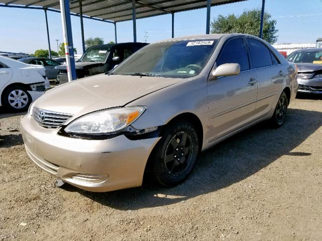 4T1BE32KX4U908640 - 2004 TOYOTA CAMRY LE GOLD photo 2