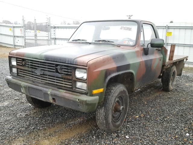 1GBHD34J8GF416921 - 1986 CHEVROLET D30 MILITA TWO TONE photo 2