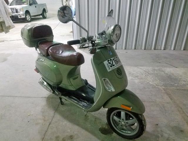 ZAPM448FX95502468 - 2009 VESPA LX 150 GREEN photo 1