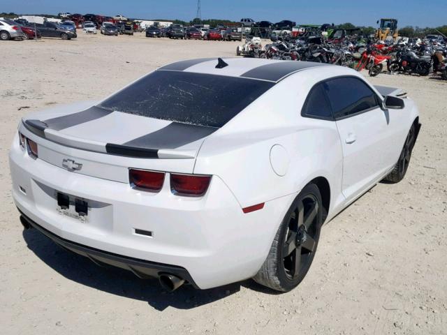 2G1FA1E38D9128961 - 2013 CHEVROLET CAMARO LS  photo 4