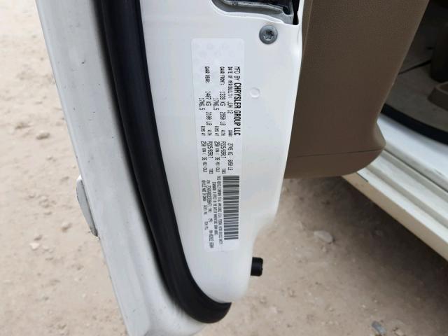 2C4RVABG9CR390471 - 2012 VOLKSWAGEN ROUTAN SE WHITE photo 10