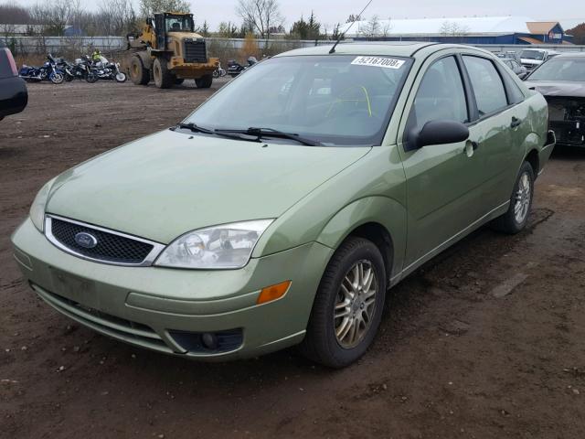 1FAFP34N77W145434 - 2007 FORD FOCUS ZX4 GREEN photo 2