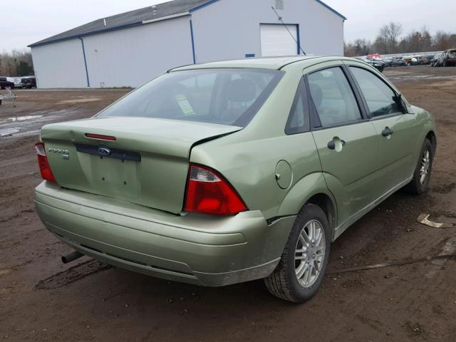 1FAFP34N77W145434 - 2007 FORD FOCUS ZX4 GREEN photo 4