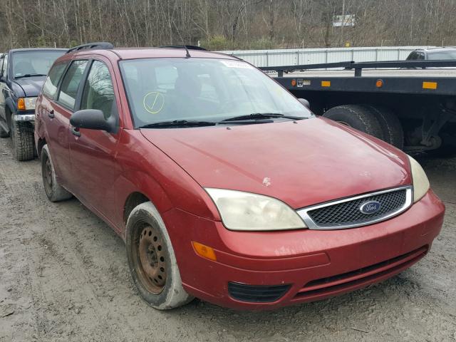 1FAFP36N65W298977 - 2005 FORD FOCUS ZXW RED photo 1