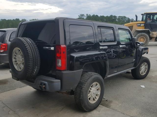 5GTDN13E278211933 - 2007 HUMMER H3 BLACK photo 4