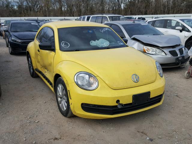 3VWF17AT7FM641545 - 2015 VOLKSWAGEN BEETLE 1.8 YELLOW photo 1