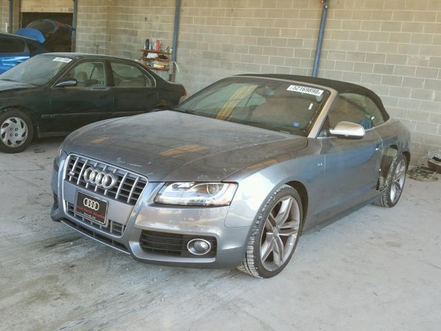 WAUVGAFH9CN001480 - 2012 AUDI S5 PRESTIG GRAY photo 2