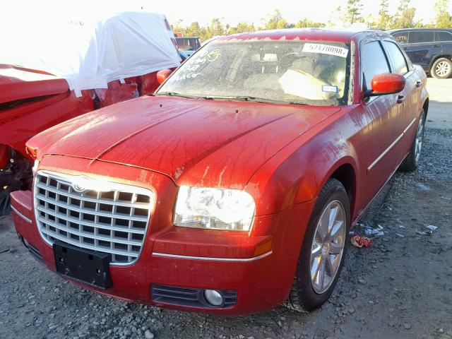 2C3KA53G77H895752 - 2007 CHRYSLER 300 TOURIN RED photo 2