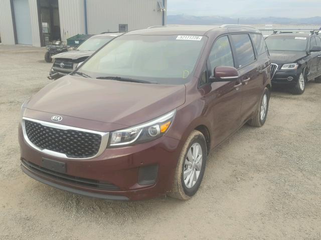 KNDMB5C16J6398181 - 2018 KIA SEDONA LX MAROON photo 2