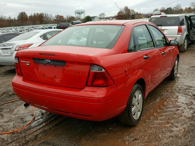 1FAFP34N37W336218 - 2007 FORD FOCUS ZX4 RED photo 4