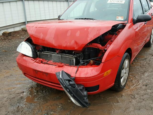 1FAFP34N37W336218 - 2007 FORD FOCUS ZX4 RED photo 9