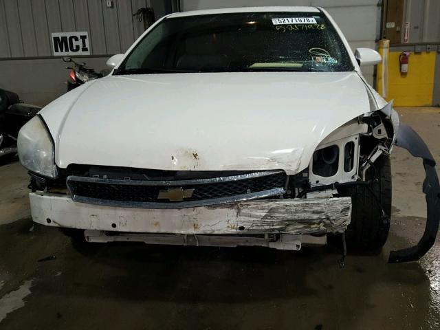 2G1WD58C289146226 - 2008 CHEVROLET IMPALA SUP 白色 照片 9