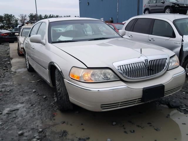 1LNHM83W64Y647964 - 2004 LINCOLN TOWN CAR U GOLD photo 1