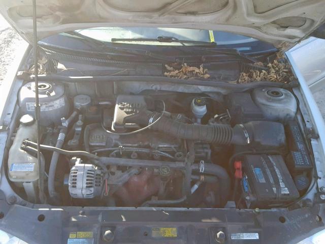 1G1JC524X17331114 - 2001 CHEVROLET CAVALIER B SILVER photo 7