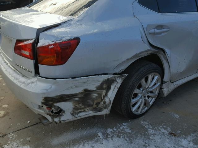 JTHCK262362004129 - 2006 LEXUS IS 250 WHITE photo 9