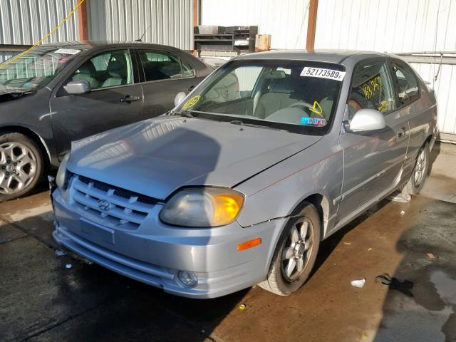 KMHCG35C95U355628 - 2005 HYUNDAI ACCENT GS SILVER photo 2