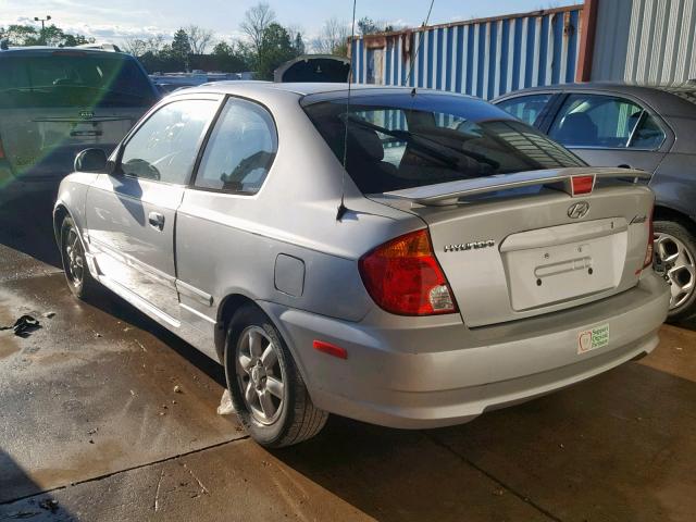 KMHCG35C95U355628 - 2005 HYUNDAI ACCENT GS SILVER photo 3