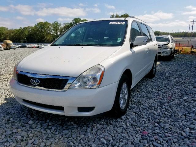 KNDMG4C76C6473108 - 2012 KIA SEDONA LX WHITE photo 2