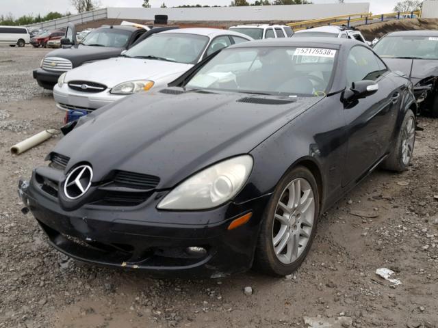 WDBWK54F38F178895 - 2008 MERCEDES-BENZ SLK 280 BLACK photo 2