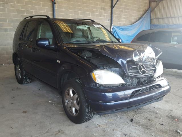 4JGAB54E2YA152851 - 2000 MERCEDES-BENZ ML 320 BLUE photo 1