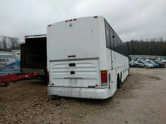 YE2CC23B312045281 - 2001 VAN HOOL C2045 WHITE photo 4