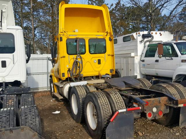 1FUJGEDV1DSBU6240 - 2013 FREIGHTLINER CASCADIA 1 YELLOW photo 3