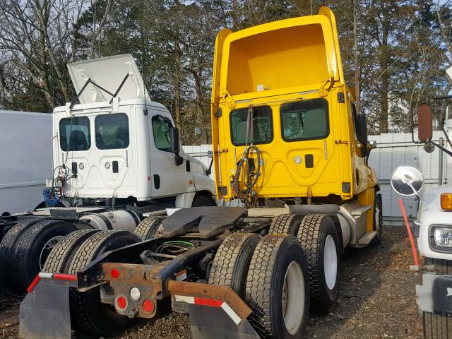 1FUJGEDV1DSBU6240 - 2013 FREIGHTLINER CASCADIA 1 YELLOW photo 4