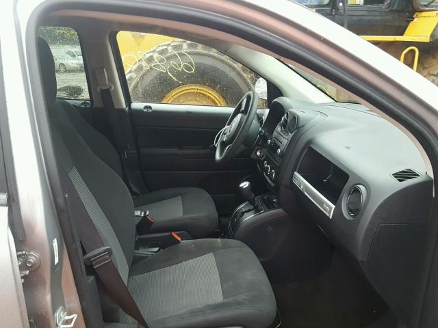 1C4NJCBA9FD418505 - 2015 JEEP COMPASS SP 银色 照片 5
