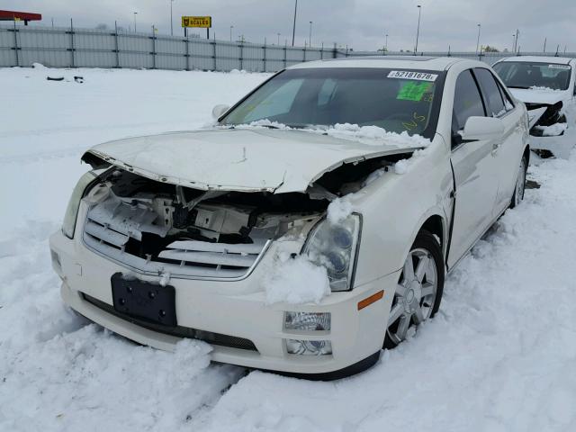 1G6DW677750174405 - 2005 CADILLAC STS WHITE photo 2