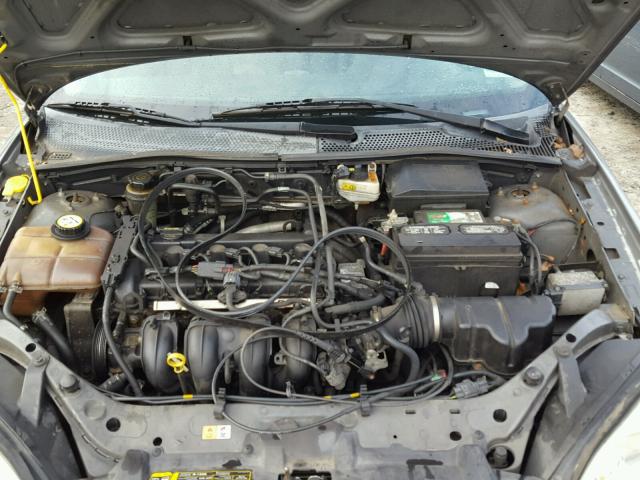 1FAHP34N06W107566 - 2006 FORD FOCUS ZX4 GRAY photo 7