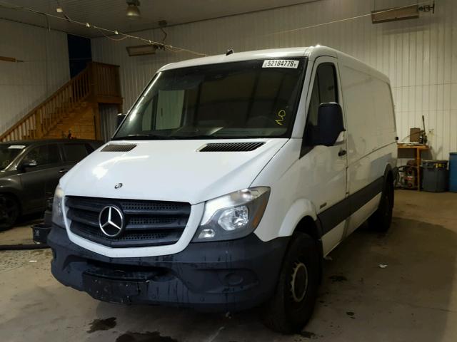 WD3PE7DC2F5990135 - 2015 MERCEDES-BENZ SPRINTER 2 WHITE photo 2