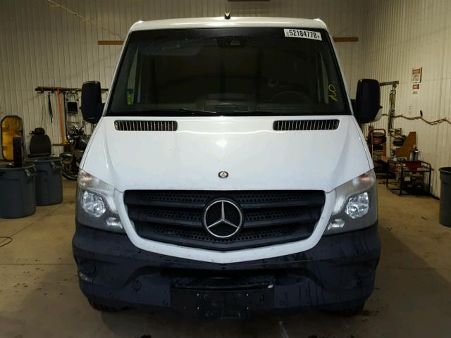 WD3PE7DC2F5990135 - 2015 MERCEDES-BENZ SPRINTER 2 WHITE photo 9