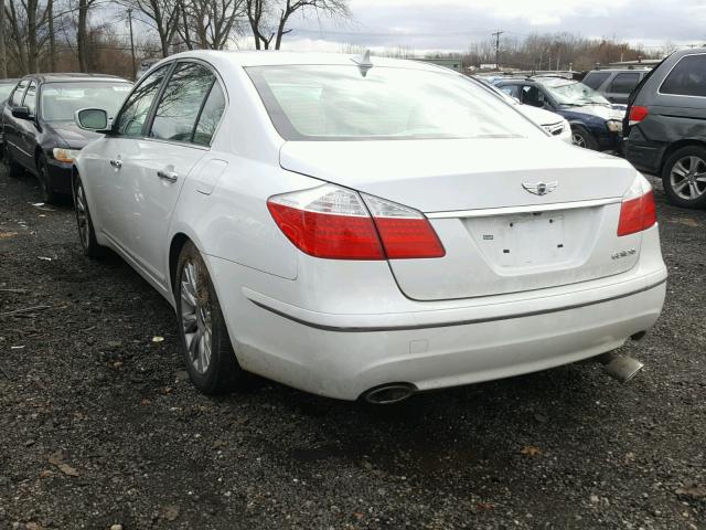 KMHGC4DE4BU140269 - 2011 HYUNDAI GENESIS 3. WHITE photo 3