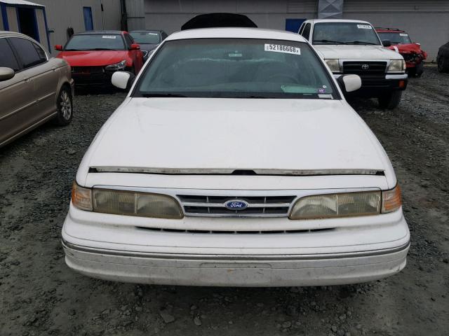 2FALP74W4VX222300 - 1997 FORD CROWN VICT WHITE photo 9