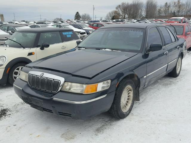 2MEFM75W6WX605377 - 1998 MERCURY GRAND MARQ BLACK photo 2