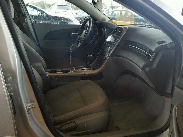 1G11B5SA5DF333534 - 2013 CHEVROLET MALIBU LS 银色 照片 5