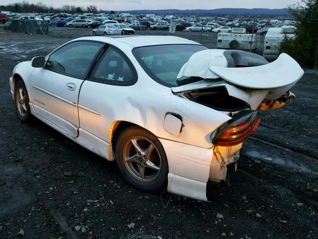 1G2WP12K0YF150651 - 2000 PONTIAC GRAND PRIX WHITE photo 3