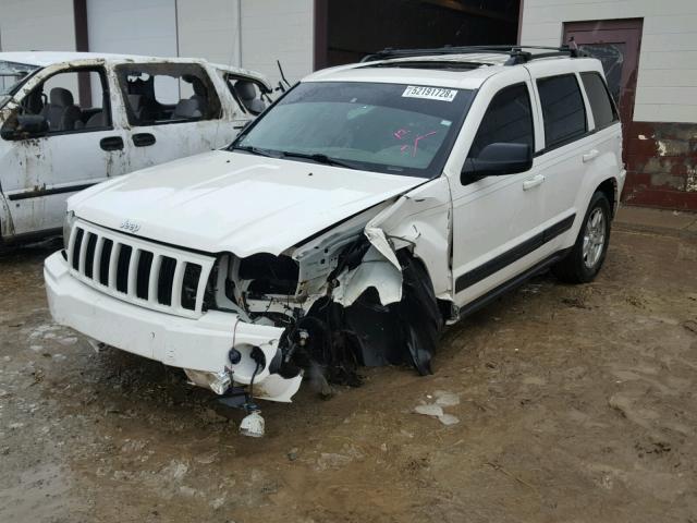 1J4GR48K26C202406 - 2006 JEEP GRAND CHER WHITE photo 2