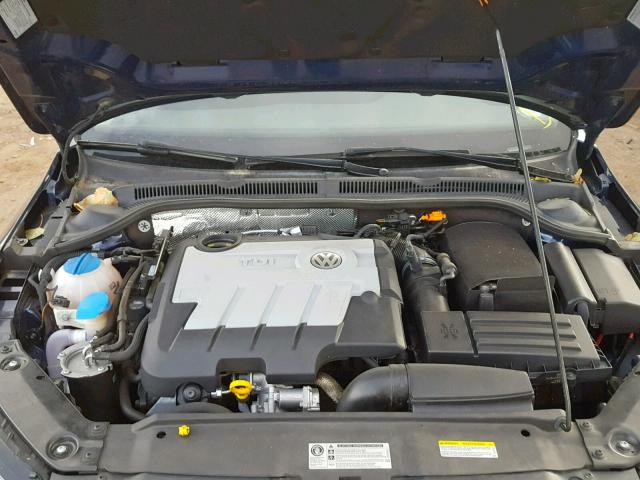 3VWLL7AJXEM433721 - 2014 VOLKSWAGEN JETTA TDI BLUE photo 7