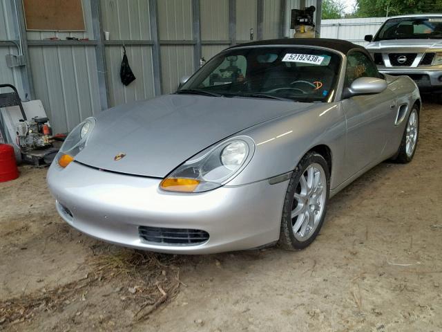 WP0CA29812U620463 - 2002 PORSCHE BOXSTER SILVER photo 2