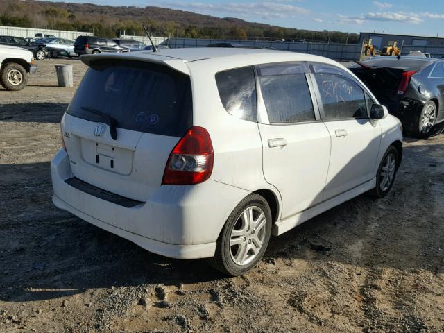 JHMGD38607S061861 - 2007 HONDA FIT S WHITE photo 4