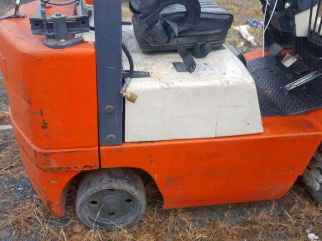 00CPJ0200009W3244 - 2000 NISSAN FORKLIFT ORANGE photo 7