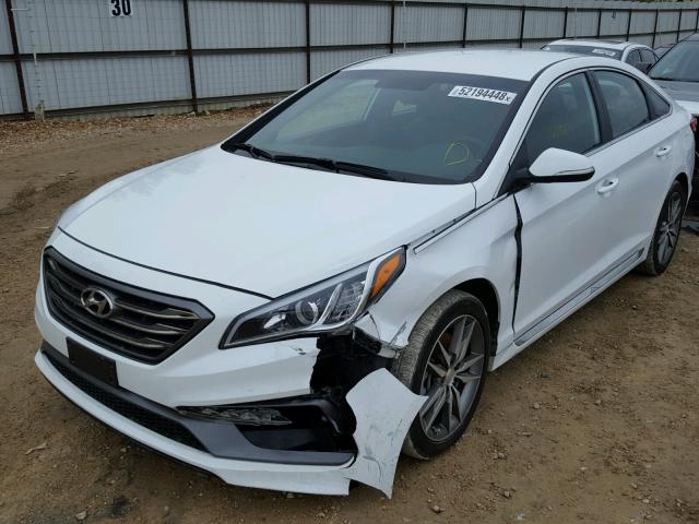 5NPE34AB7HH512261 - 2017 HYUNDAI SONATA SPO WHITE photo 2