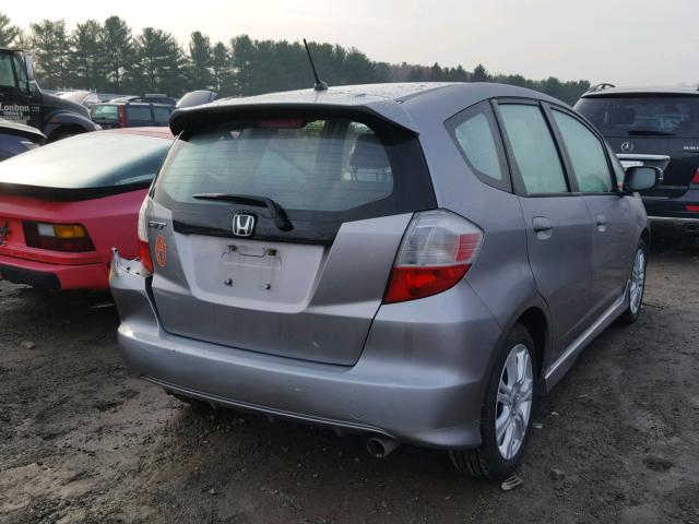 JHMGE8H41AS027489 - 2010 HONDA FIT SPORT GRAY photo 4