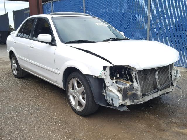 JM1BJ225X21573057 - 2002 MAZDA PROTEGE DX WHITE photo 1