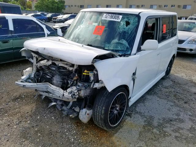 JTLKT334164099367 - 2006 TOYOTA SCION XB Weiß Foto 2