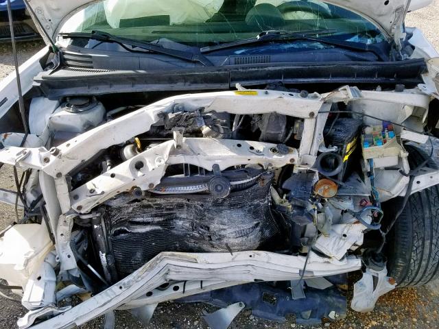 JTLKT334164099367 - 2006 TOYOTA SCION XB Weiß Foto 7