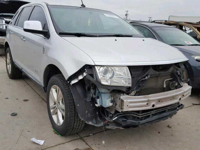 2LMDJ6JC7ABJ34529 - 2010 LINCOLN MKX SILVER photo 1